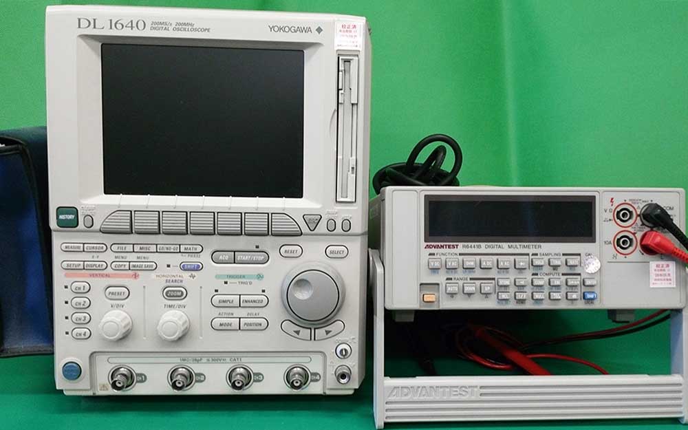 オシロスコープ/マルチメーター